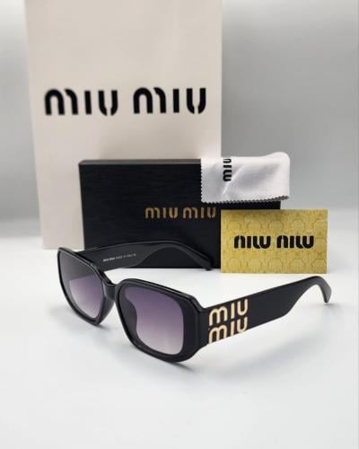 نظارة شمسية Miu Miu