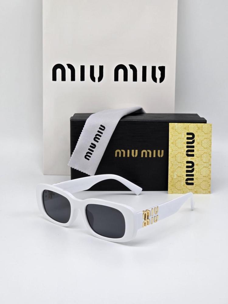 نظارات MIU MIU