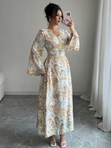 فستان نسائي متواضع أنيق طويل تصميم الأكمام الطويلة...