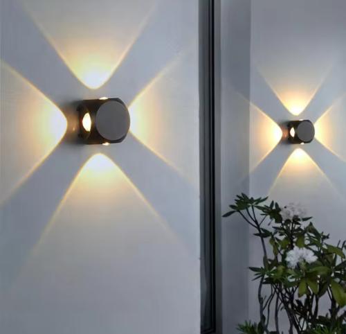 مصباح جداري خارجي 4LED حديث وعصري