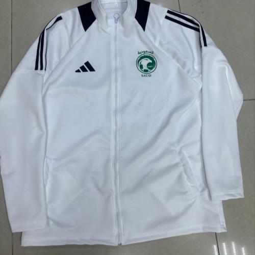 جاكيت المنتخب السعودي الابيض الشتوي2025