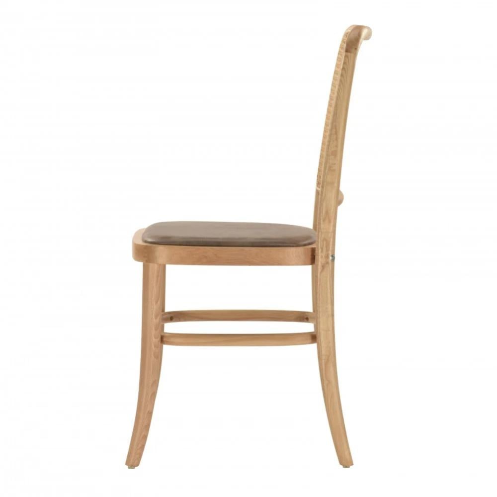 كرسي خشب وجلسه جلد وظهر رتان