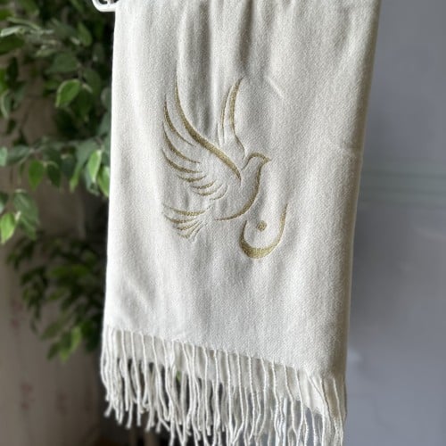 وشاح شتوي ناعم مطرز حسب طلبك