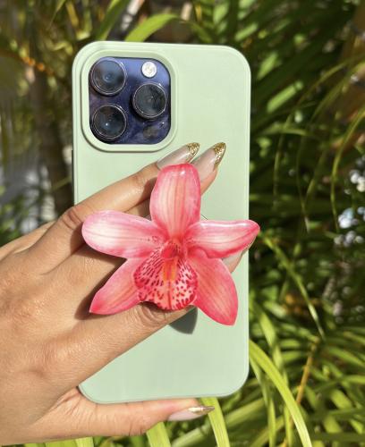 Pink flower MagSafe