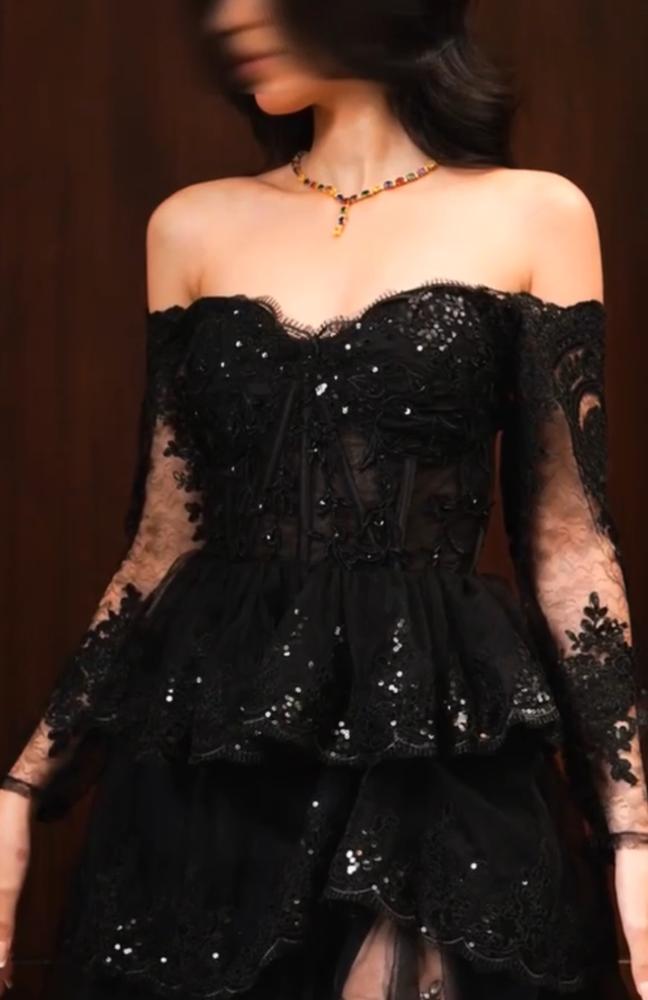 فستان سهرة راقي لون اسود بتطريز