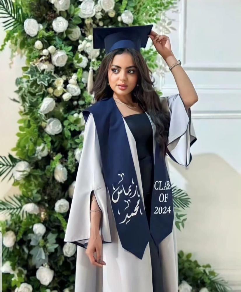 عبايات تخرج 2025 كحلي مع رمادي