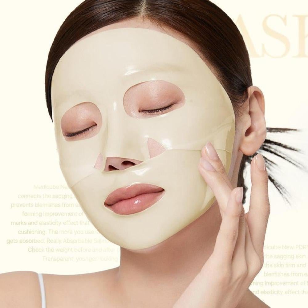 Medicube KOJIC ACID TURMERIC BRIGHTENING GEL MASK ميدكيوب ماسك تفتيح البشره بالكركم و القلوتاثيون