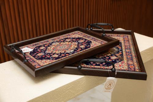 طقم صواني ٢ قطعة بنقش الزل الفاخر 704