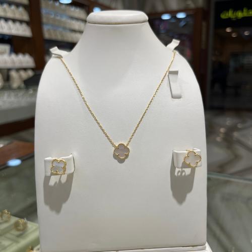طقم فضه عيار ٩٢٥ عقد و حلق