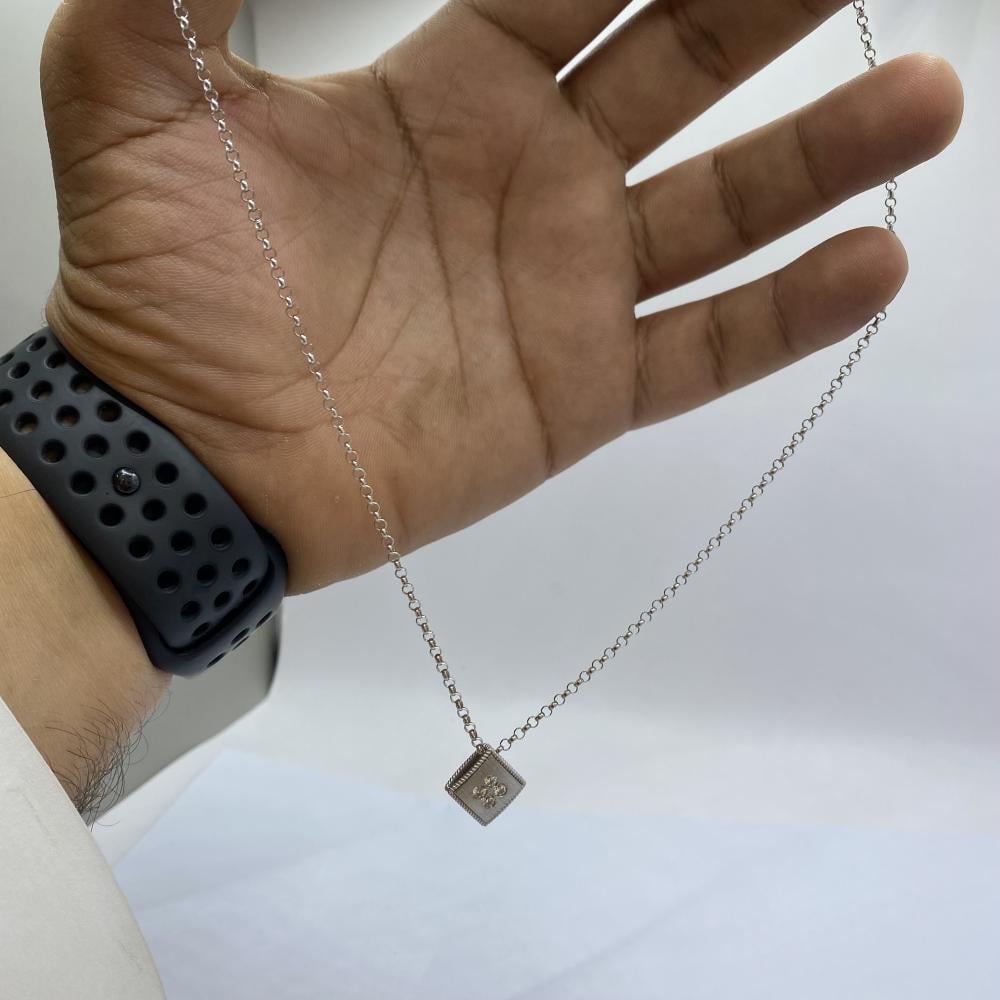 عقد ذهب عيار 18 وزن 4.26
