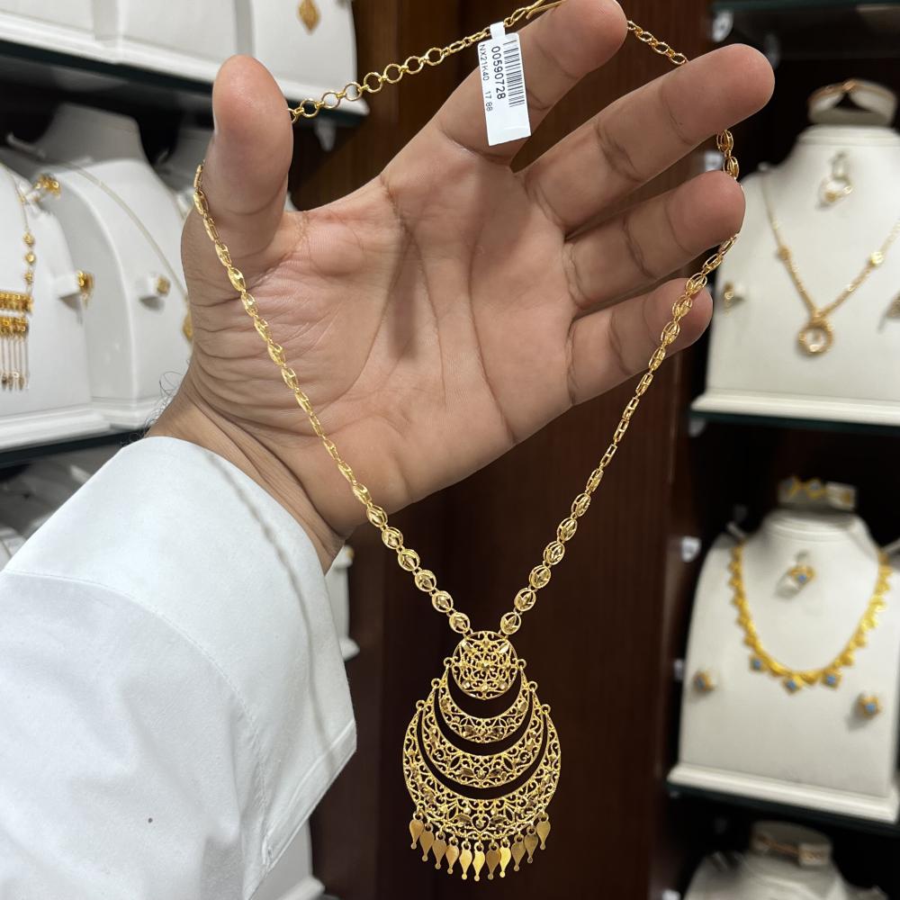 عقد ذهب عيار 21 وزن 17.88
