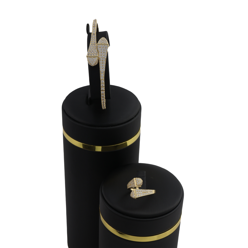 طقم الثعبان الملكي اسوارة وخاتم عيار 18 وزن 25.2 جرام شذور الذهب