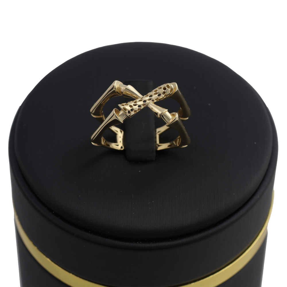 طقم البامبو المتقاطع اسوارة وخاتم عيار 18 وزن 14.7 جرام - شذور الذهب