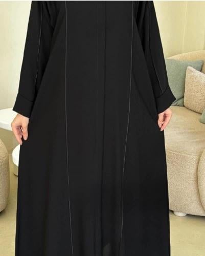 عباية سوداء رفيف