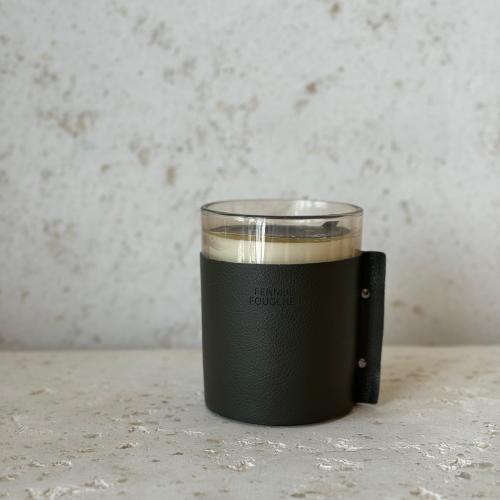 شمعة معطره بكاس زجاج