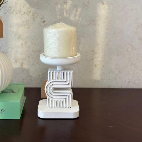 شمعدان خشبي 17cm *12cm