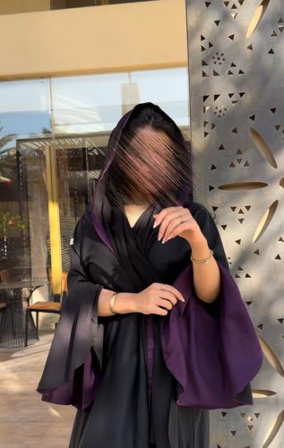 عباية أرجوان مع طرحة