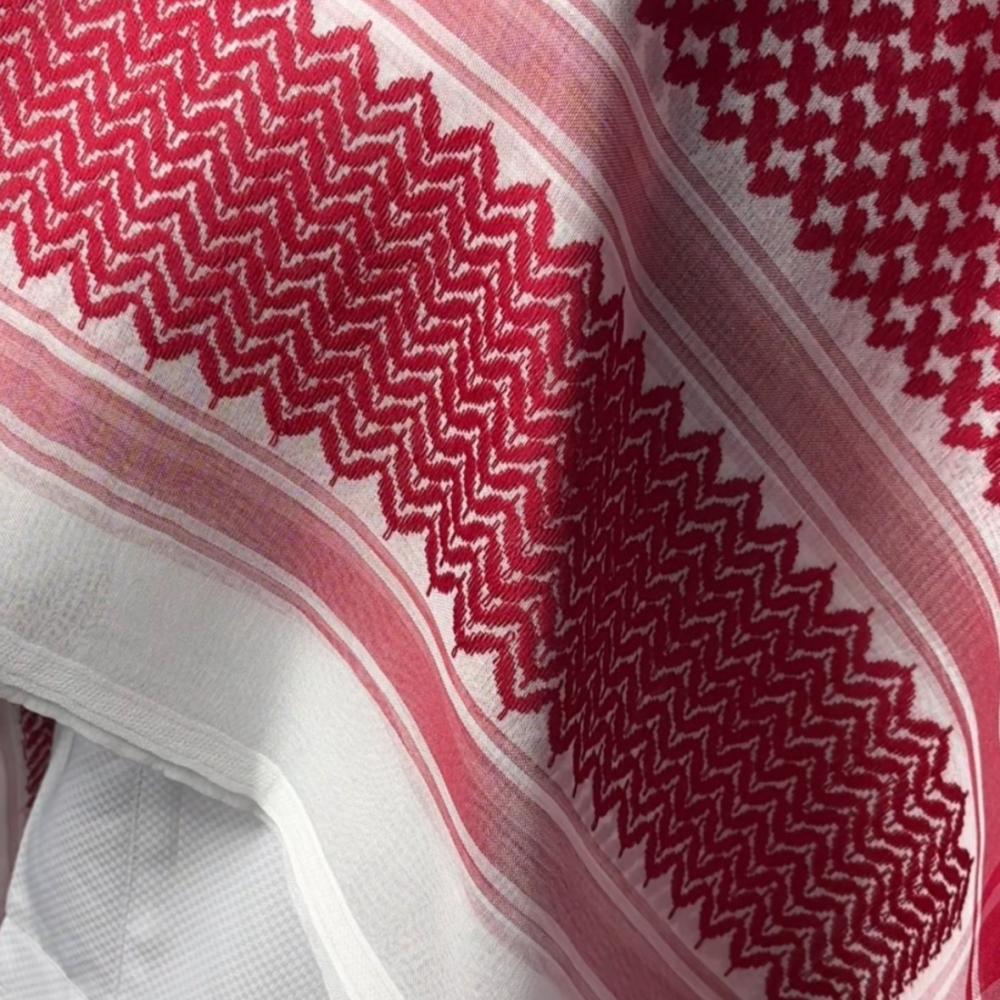 شماغ احمر كلاسيك الغامق