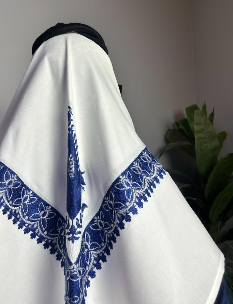 شال شتوي  كحلي مطرز