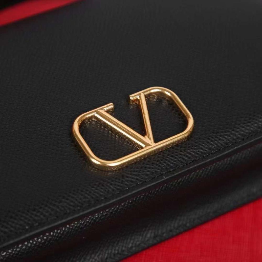 valentino v lock