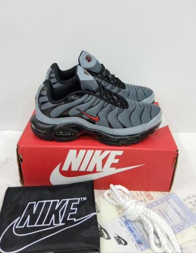 نايك اير ماكس بلس Nike Air Max