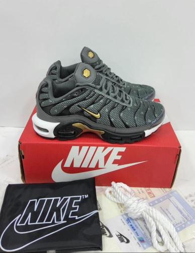 نايك اير ماكس بلس Nike Air Max