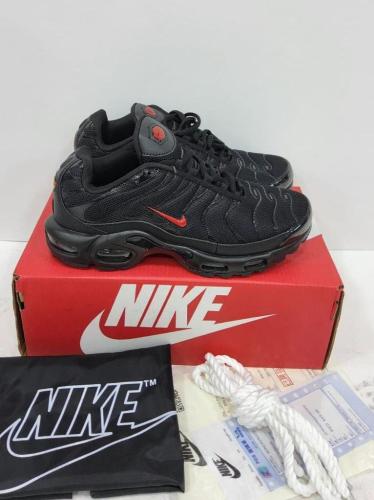نايك اير ماكس بلس Nike Air Max