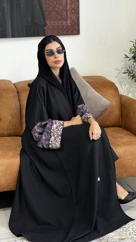 عباية شيرين