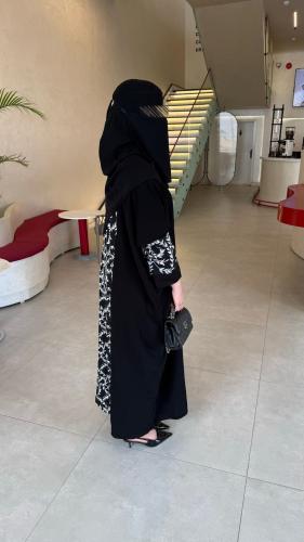 عباية رؤى