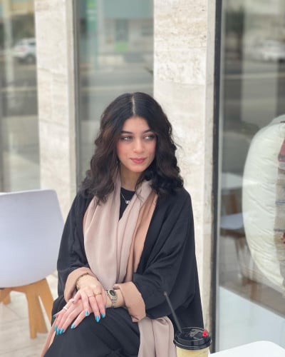 عباية نص بشت ملونة طبقتين (دبل فيس 9)