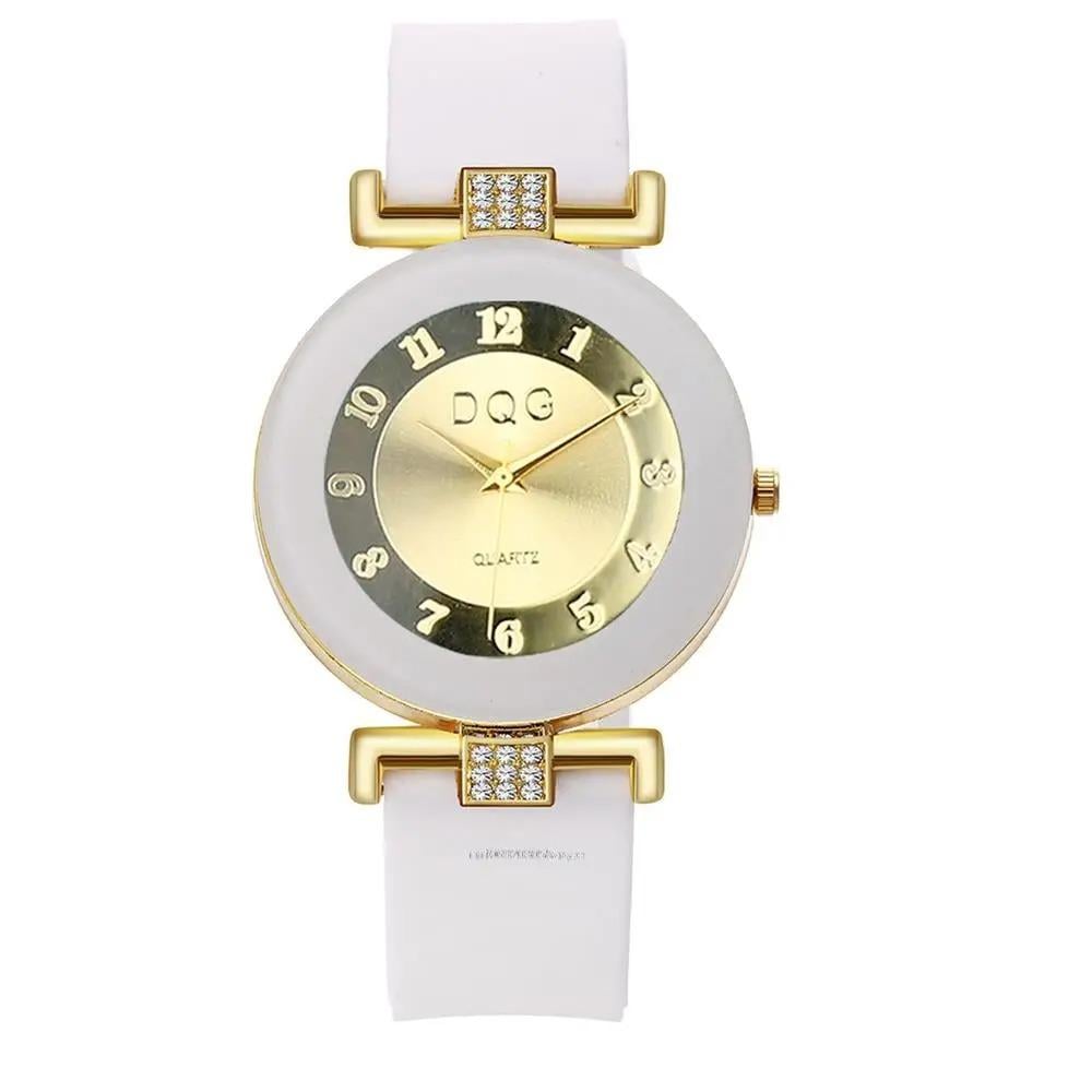 موضة 2025 ساعات كوارتز نسائية عادية