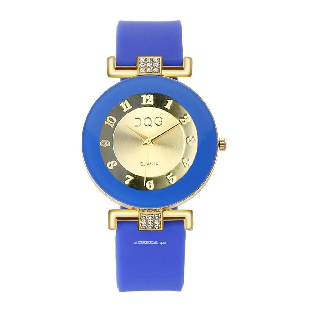 موضة 2025 ساعات كوارتز نسائية عادية