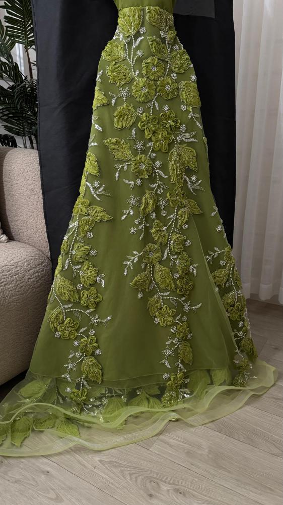 apple green color dress Elegant evening in holidaydresses