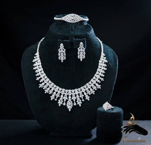 طقم زركون تصاميم ألماس