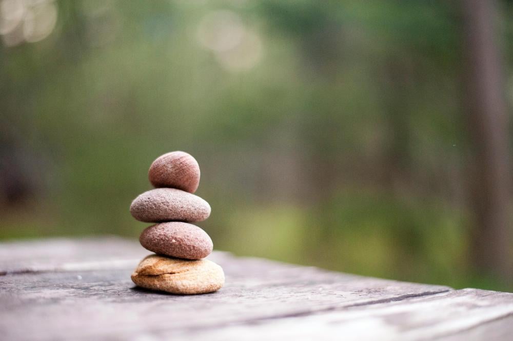 تقنيات التأمل المختلفة وفوائدها على العقل والجسم