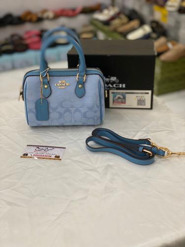 شنطة صغيرة سماوي 170256