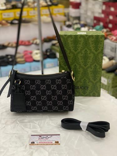 شنطة وسط اسود/ابيض 17023