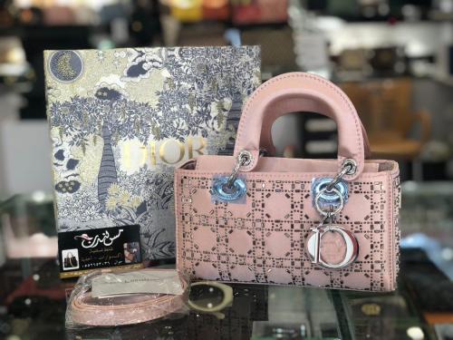 شنطة وسط كرستال بينك 972