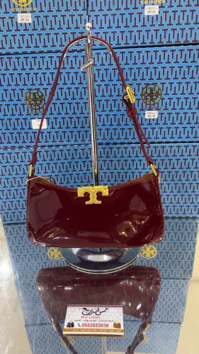 شنطة صغيرة عنابي لامع 8036