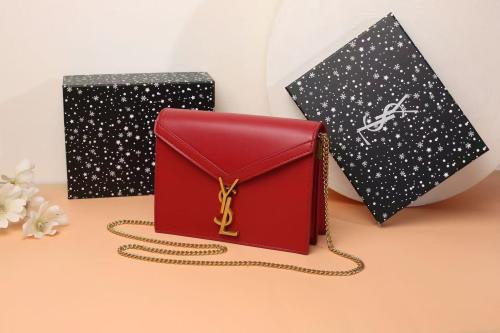 شنطة صغيرة عنابي مطفي 7074