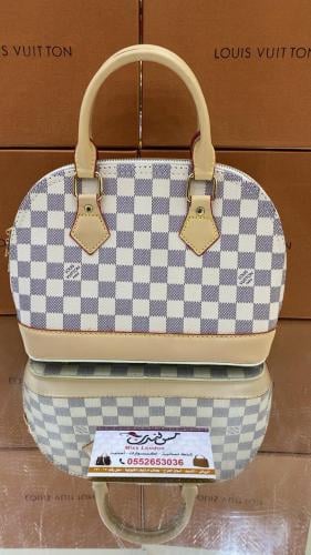 شنطة وسط بيج /ابيض 7089