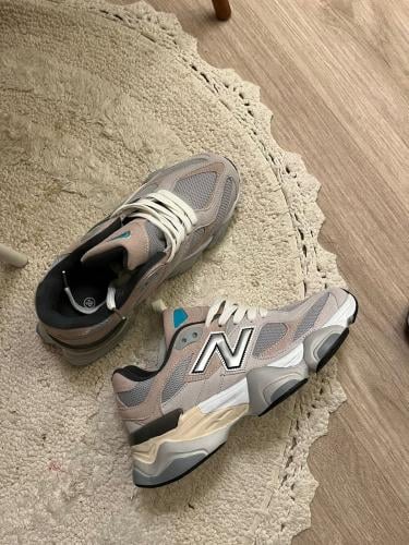 شوز رمادي موديل 689