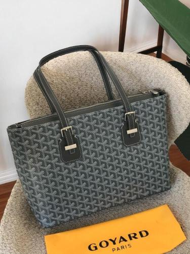 شنطة حجم كبير رمادي فاتح موديل 1532