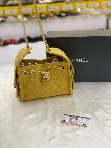 شنطة صغيرة بيج مخمل 16991