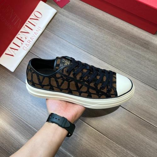 شوز بني /ابيض 16785