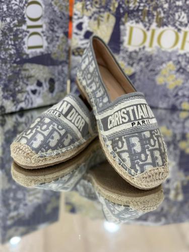 شوز موديل 562