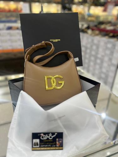 شنطة صغيرة بيج غامق موديل 1509