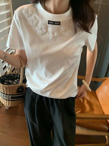 تشيرت ابيض موديل 1322