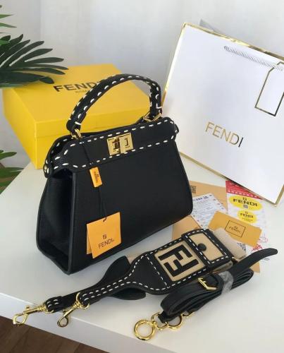 شنطة وسط اسود 16758