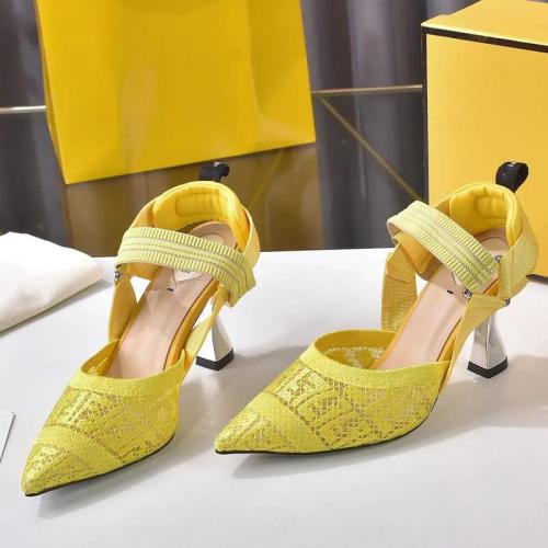 كعب ماستر كولتي اصفر 1627